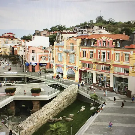 아파트 Apoloni Old Town 플로브디프